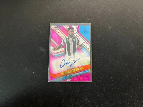 Douglas Luiz 2024 Topps Finest UEFA Fútbol /75