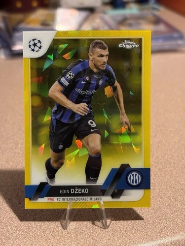 Edin Dzeko 2023 Topps Chrome Sapphire Edition