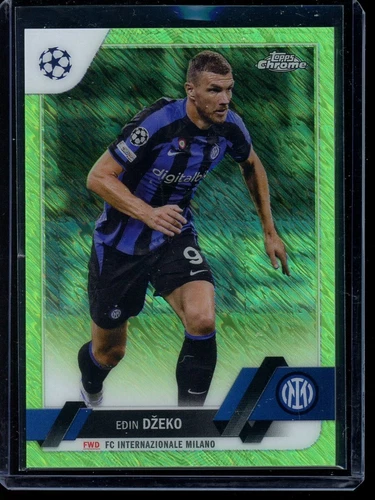 Edin Dzeko 2022 Topps UEFA Clubes Competición Verde Neón Onda /399