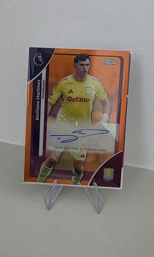 Emiliano Martinez 2026 Topps Chrome Orange /25