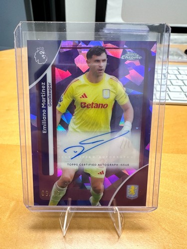 Emiliano Martinez 2026 Topps Chrome Sapphire /15