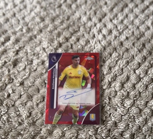 Emiliano Martinez 2025 Topps Premier League Sapphire Sapphire 1/5
