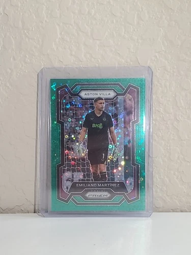 Emiliano Martinez 2024 Panini Prizm Green /5