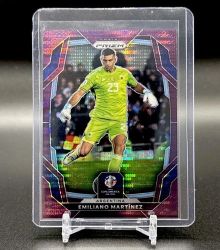 Emiliano Martinez 2024 Panini Prizm Purple Pulsar /49