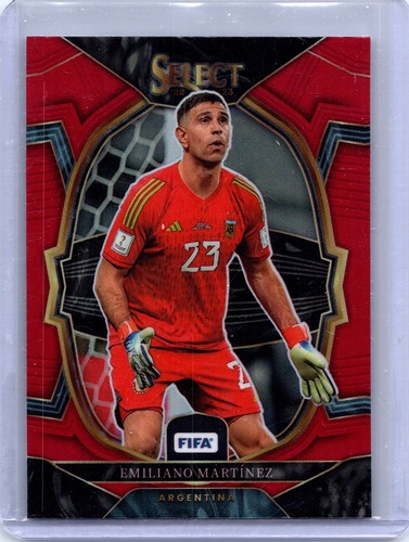 Emiliano Martinez 2022 Panini Select Red Prizm