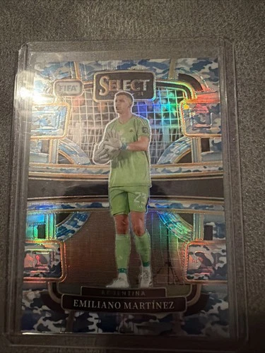 Emiliano Martinez 2023 Panini Select Winter Camo Prizm /99