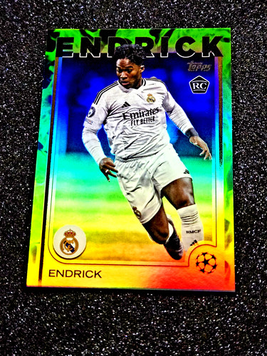 Endrick 2024 Topps Chrome Neon Green Inferno /199