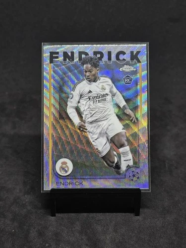 Endrick 2025 Topps Cromo UEFA Clubes Competiciones Silver Wave
