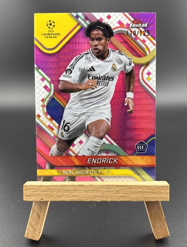 Endrick 2024 Topps Finest Rosa /125