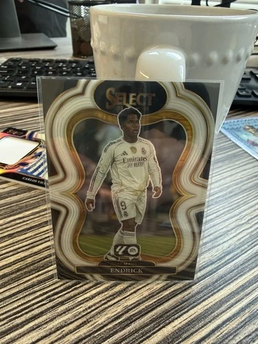 Endrick 2025 Panini Select /20