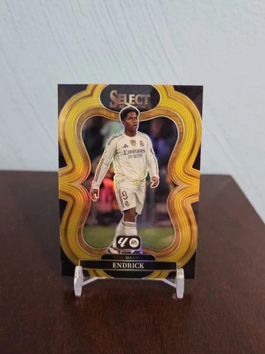 Endrick 2025 Panini Select Gold /10