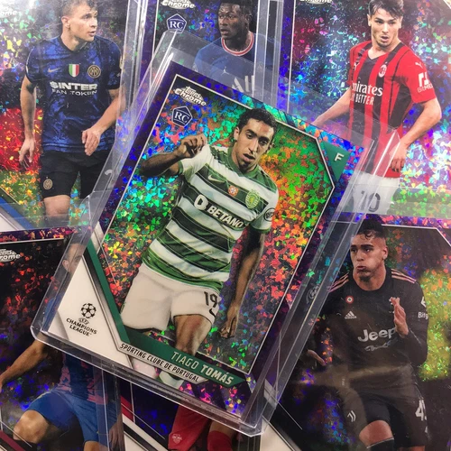 Eric García 2021 Topps Chrome UEFA UCL Purple Mini-Diamond /250