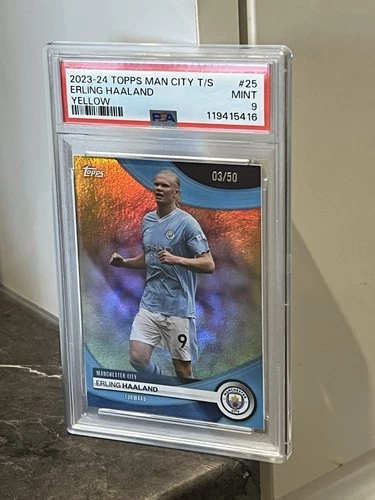 Erling Haaland 2023 Topps Manchester City Yellow Lamina /50