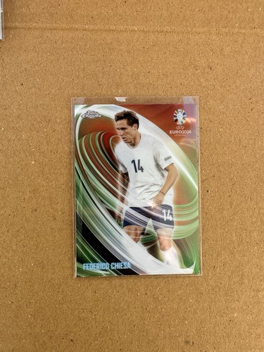 Federico Chiesa 2024 Topps Chrome UEFA Euro Neon Nations Refractor
