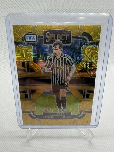 Federico Chiesa 2024 Panini Select FIFA Gold Mojo Prizm /10