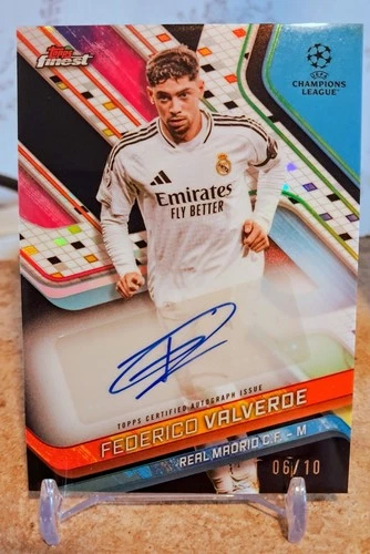 Federico Valverde 2024 Topps Finest black /10