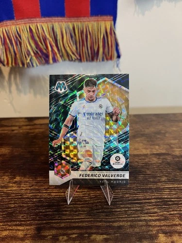 Federico Valverde 2021 Panini Mosaic Prizm