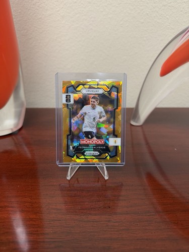 Federico Valverde 2026 Panini Prizm Gold Cracked Ice #65