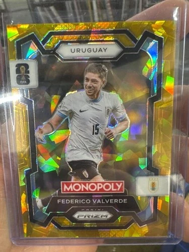 Federico Valverde 2026 Panini Prizm World Cup Gold Cracked Ice