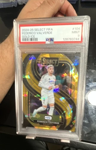 Federico Valverde 2024 Panini Select FIFA Gold Ice /10
