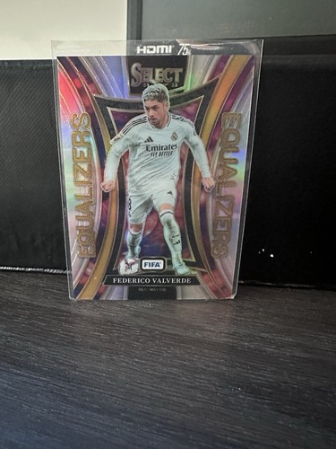 Federico Valverde 2024 Panini Select FIFA Plata Prizm