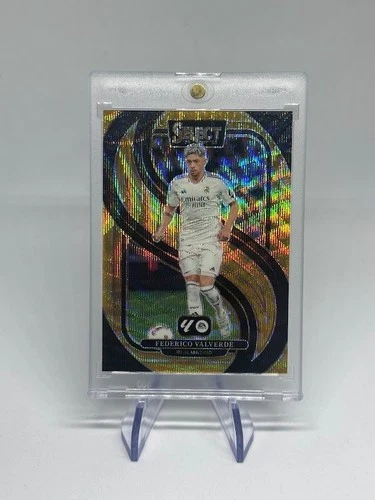 Federico Valverde 2024 Panini Select Gold Wave /10