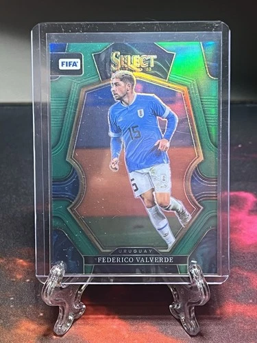 Federico Valverde 2022 Panini Select Green Prizm /5