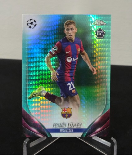 Fermin Lopez 2023 Topps Chrome UEFA Aqua Prism Refractor