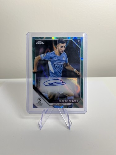 Ferran Torres 2021 Topps Chrome UEFA Aqua Lava Refractor