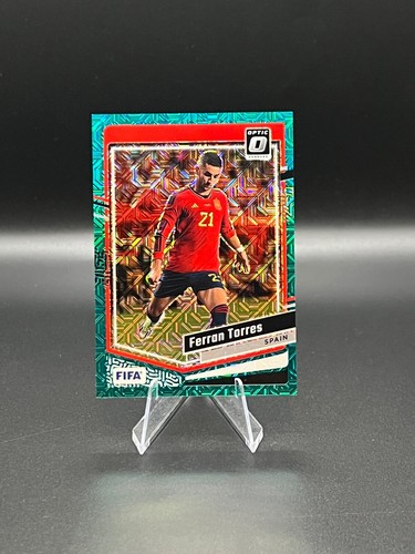 Ferran Torres 2023 Panini Donruss FIFA Optic Teal Mojo Prizm /49