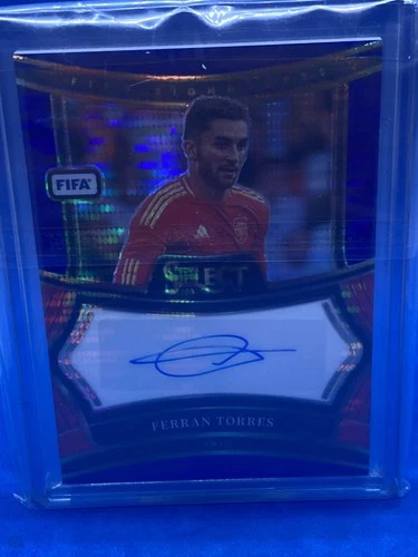 Ferran Torres 2024 Panini Seleziona FIFA Pulsar Blu #S-FT