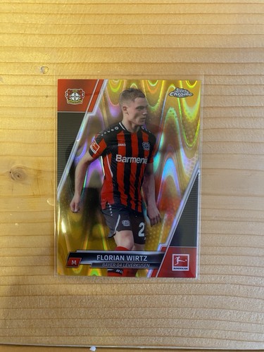 Florian Wirtz 2021 Topps Bundesliga Chrome Gold Ray Wave