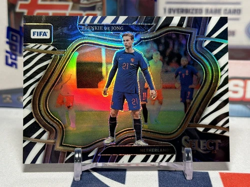 Frenkie De Jong 2023 Panini Select FIFA Zebra Prizm /25