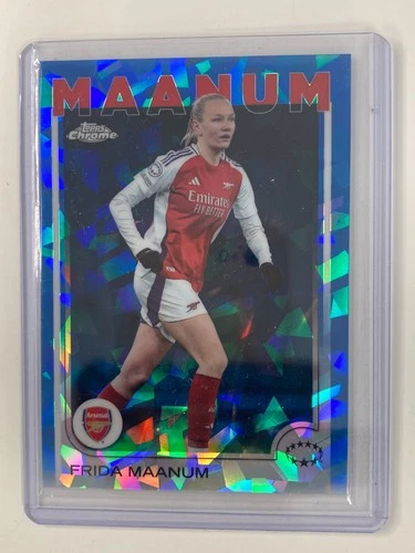 Frida Maanum 2025 Topps Women's Champions League Sapphire Sapphire