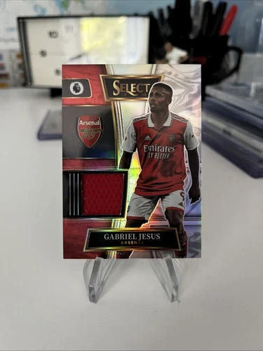 Gabriel Jesus 2022 Panini Select Silver Prizm