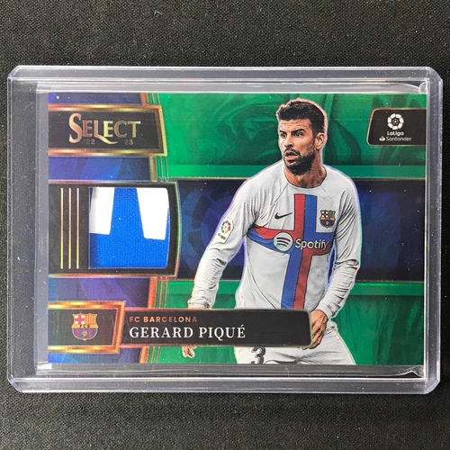 Gerard Piqué 2022 Panini Select Green /5