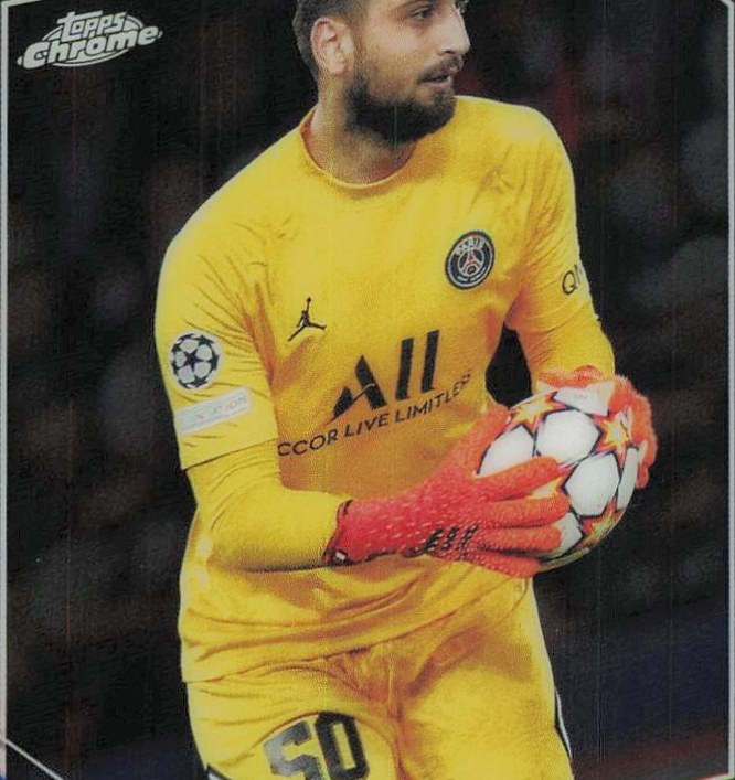Gianluigi Donnarumma 2021 Topps Chrome UCC 18