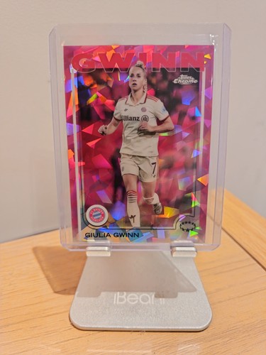Giulia Gwinn 2024 Topps Sapphire Champions League Padparadscha /1