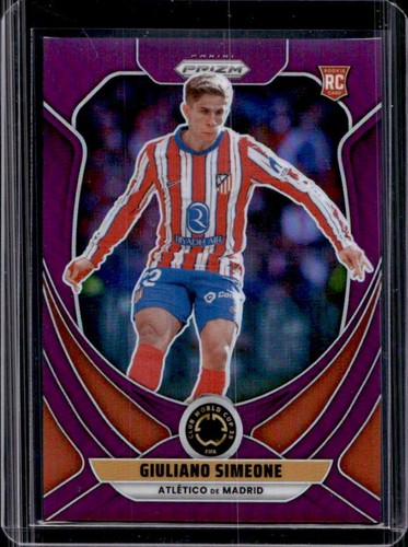 Giuliano Simeone 2025 Panini Prizm Copa Mundial de Clubes de la FIFA 2025 Purple /125