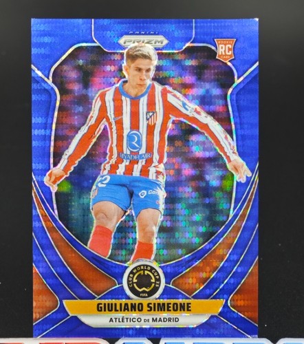 Giuliano Simeone 2025 Panini Prizm Copa Mundial de Clubes de la FIFA Pulsar Azul /275