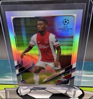 Gravenberch 2021 Topps Chrome Refractor