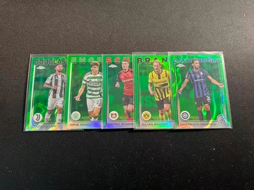 Hakan Calhanoglu 2024 Topps Chrome Vert /99