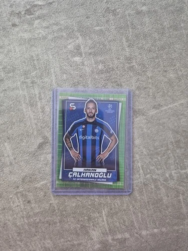 Hakan Calhanoglu 2022 Topps Competiciones de Clubes UEFA /199