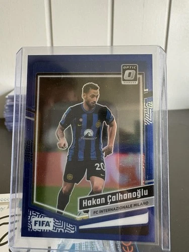 Hakan Calhanoglu 2023 Panini Optic Gold /99