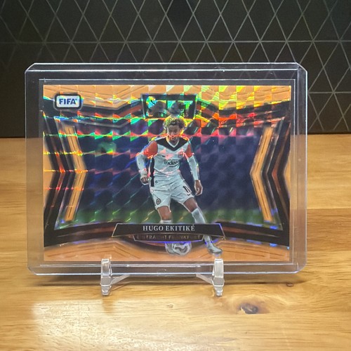 Hugo Ekitike 2024 Panini Select Orange Prizm /125
