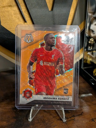 Ibrahima Konate 2021 Panini Mosaico Premier League Arancione Fluorescente Prizm #174