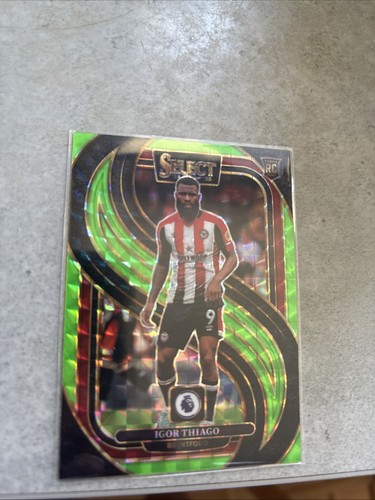 Igor Thiago 2024 Panini Prizm Premier League Green Mojo /125