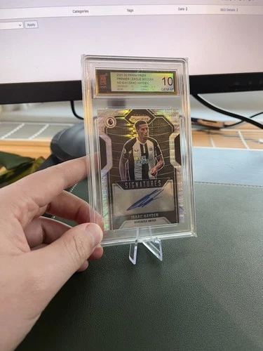Isaac Hayden 2021 Panini Prizm Signatures