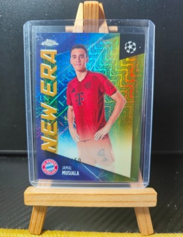 Jamal Musiala 2024 Topps Chrome Gold Mojo Refractor /50