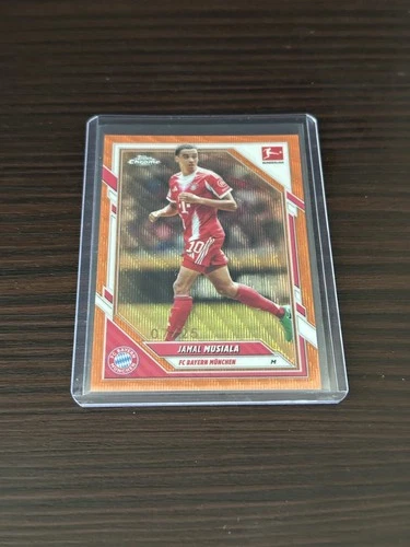 Jamal Musiala 2025 Topps Cromo Bundesliga Onda Naranja /25
